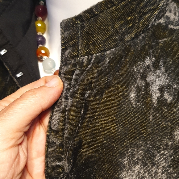 Size 10 sleeveless corset vest, tailored to accentuate waist & bust,cotton lined - Picture 4 of 15